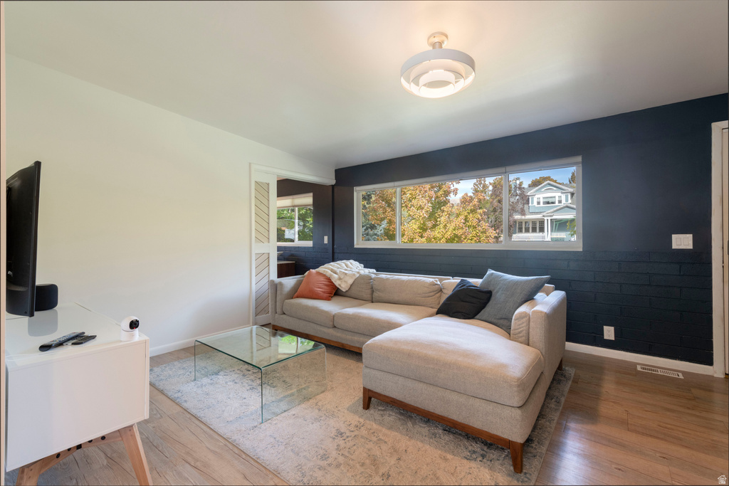 906 E THIRD AVE Salt Lake City, UT 84103