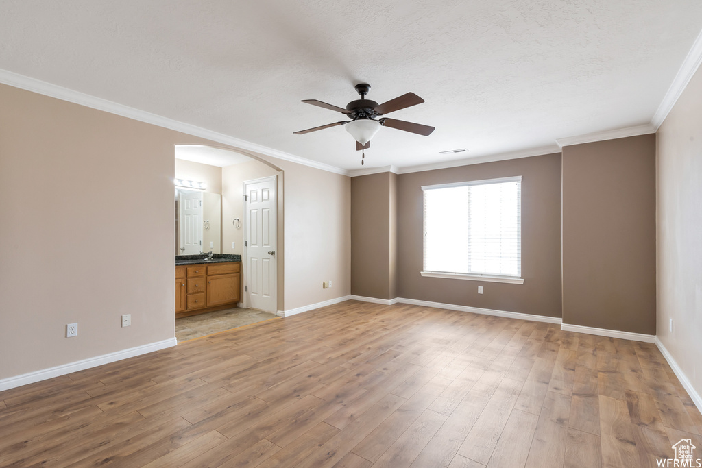 901 S APPLE GROVE LN Pleasant Grove, UT 84062