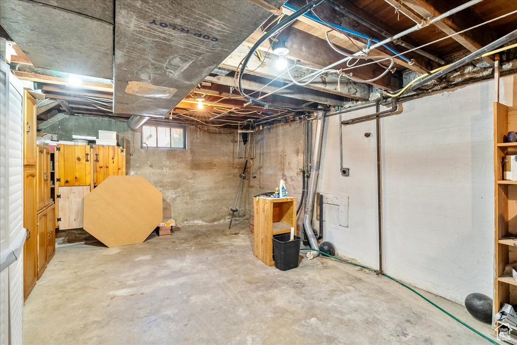 458 E 8800 S Sandy, UT 84070
