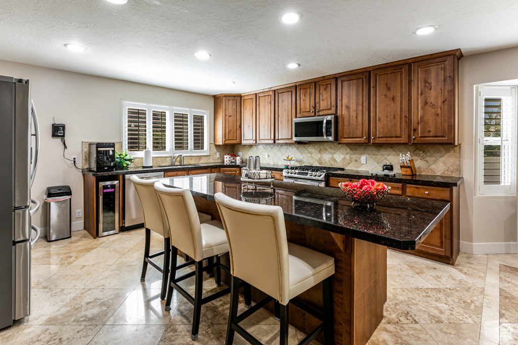 2148 E PINECREST LN Sandy, UT 84092