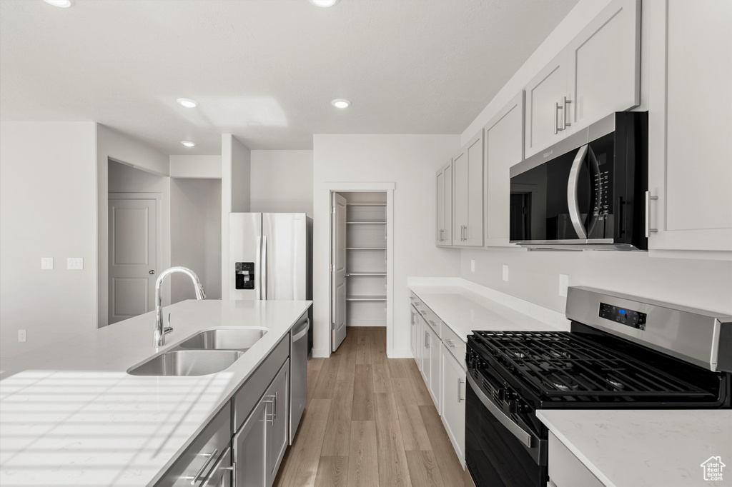 Photo 15 for MLS #2098450 at 113 W High Cheddar #0235