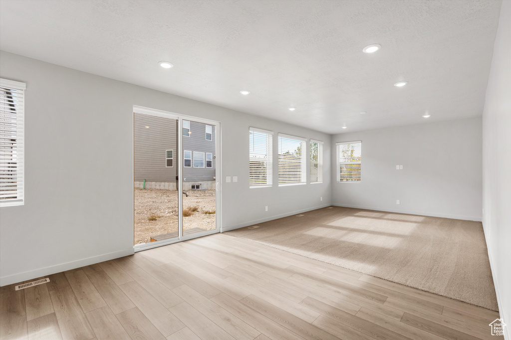 Photo 13 for MLS #2098450 at 113 W High Cheddar #0235