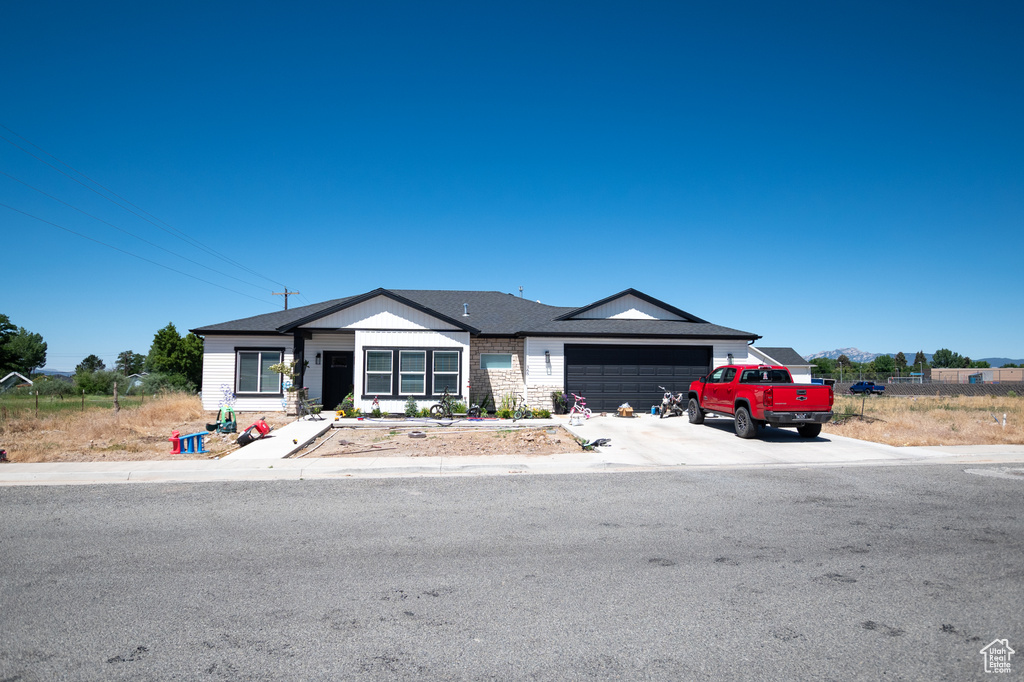 365 N 800 E Beaver, UT 84713