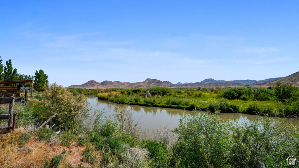 Water view featuring a mountainous background