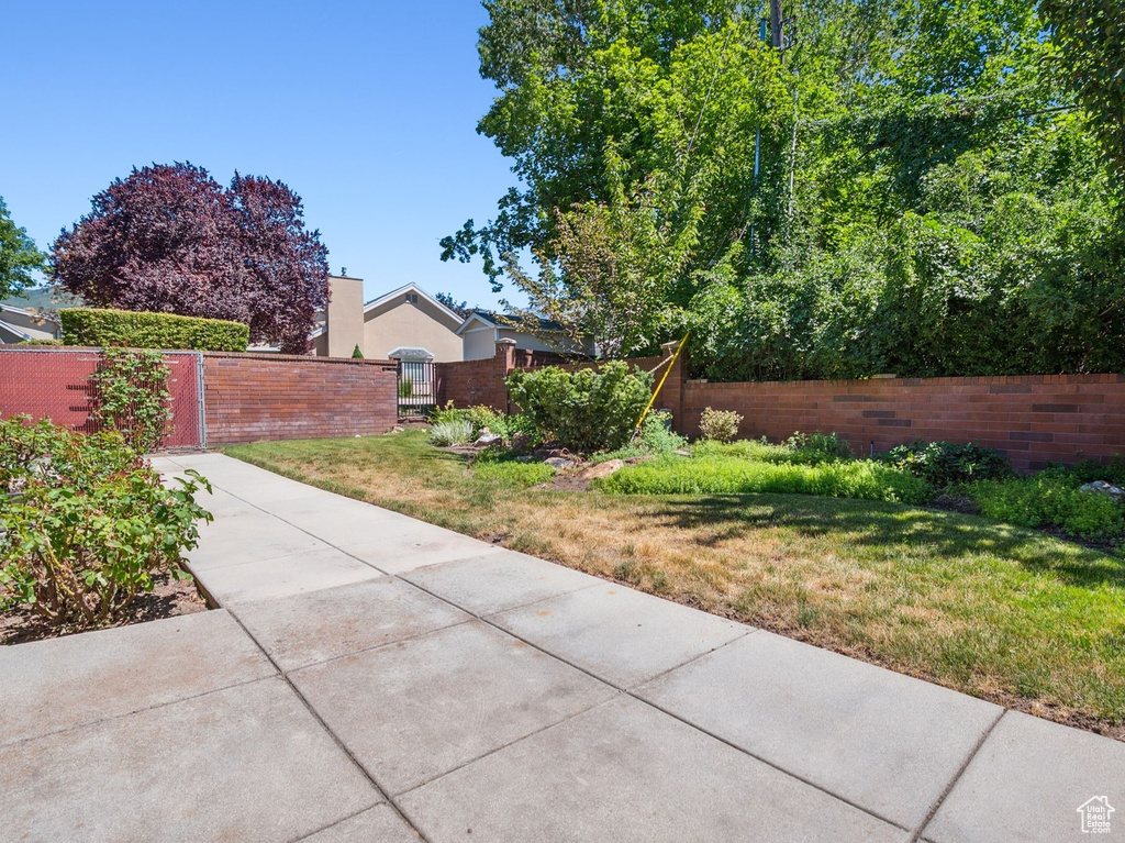 2056 E SIERRA VIEW CIR Millcreek, UT 84109