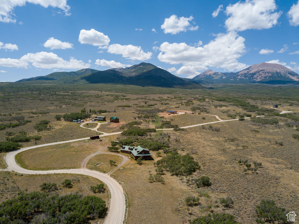 16 N PORCUPINE LN La Sal, UT 84530