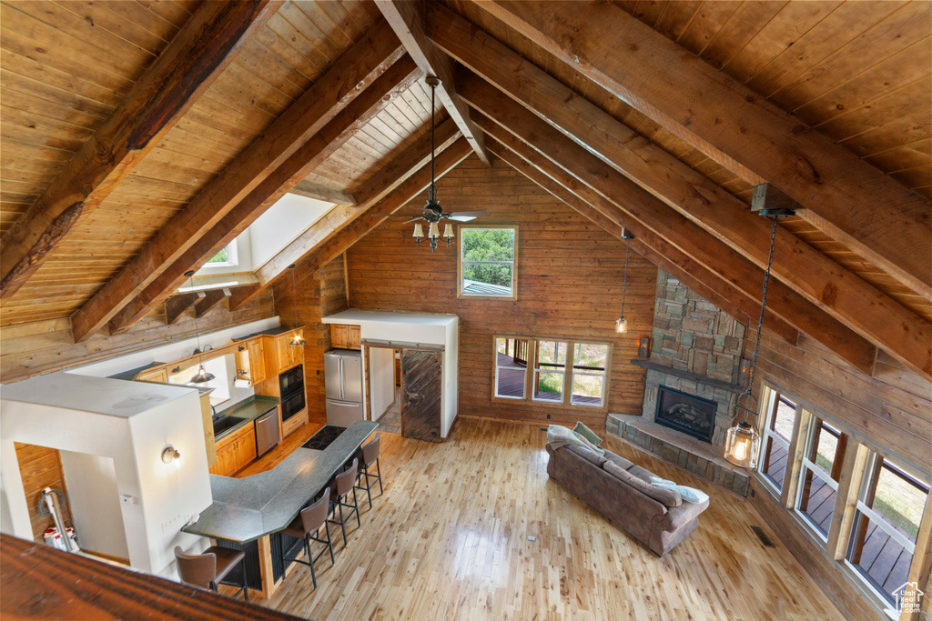 16 N PORCUPINE LN La Sal, UT 84530