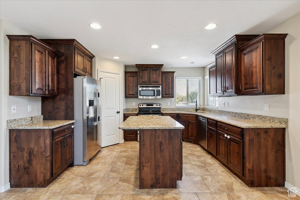 5464 S 3200 W Roy, UT 84067