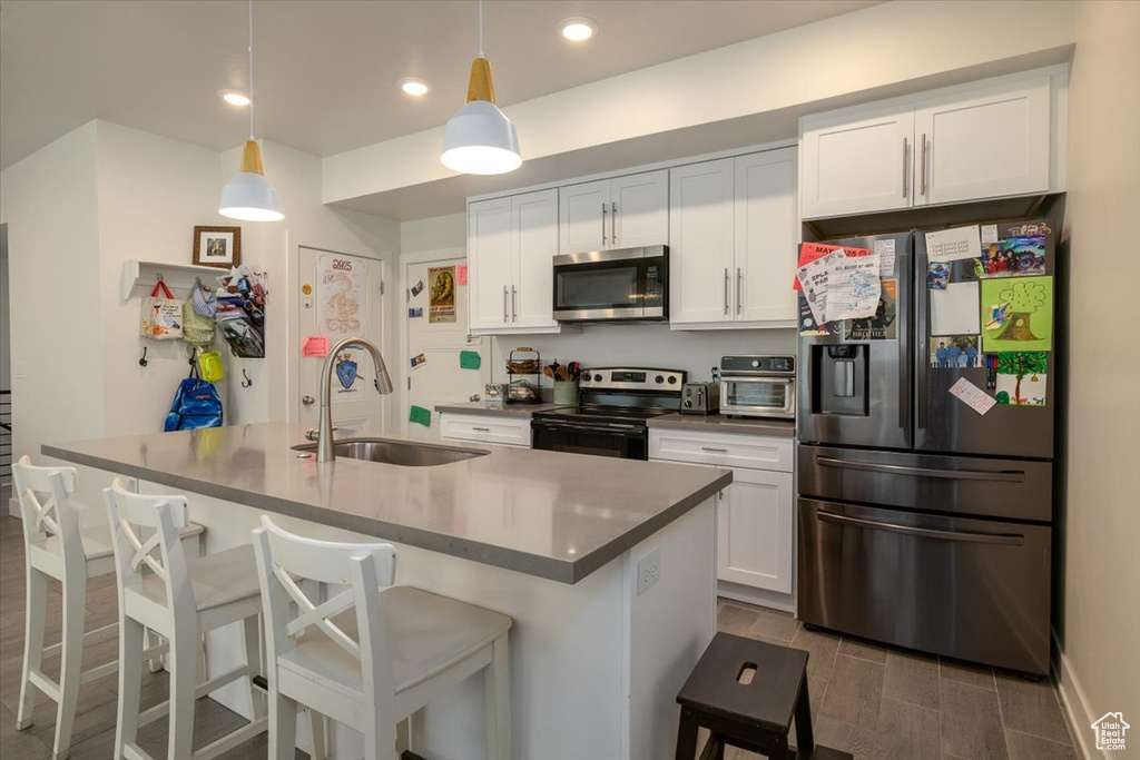 2049 N HARVEST VILLAGE LN Saratoga Springs, UT 84045