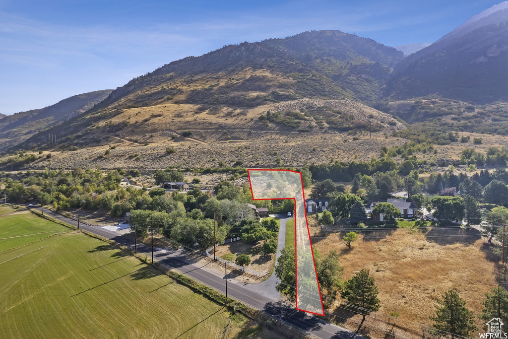 1998 E MOUNTAIN RD North Ogden, UT 84404
