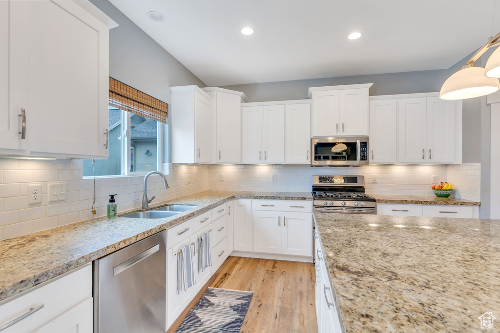 10343 S WOLF MOON PL South Jordan, UT 84095
