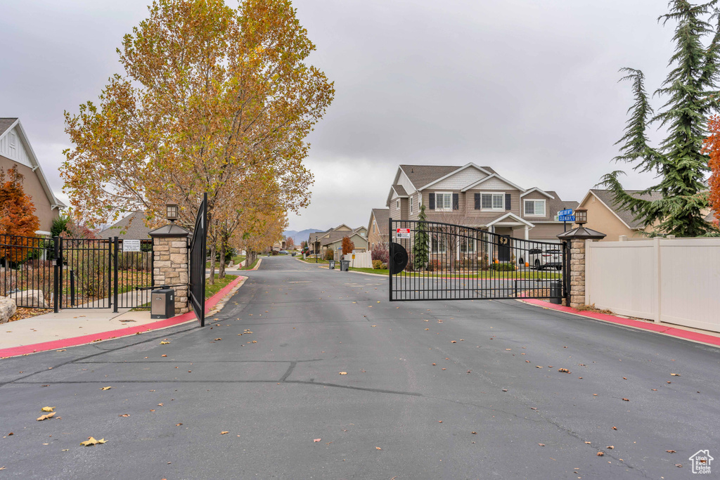 10343 S WOLF MOON PL South Jordan, UT 84095