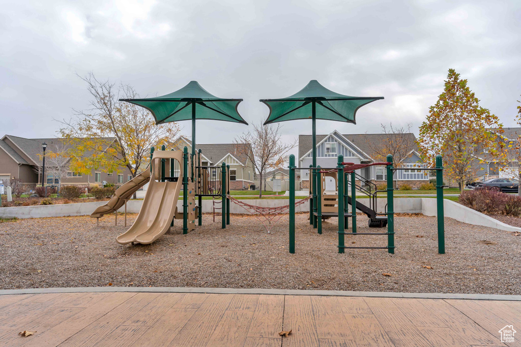 10343 S WOLF MOON PL South Jordan, UT 84095
