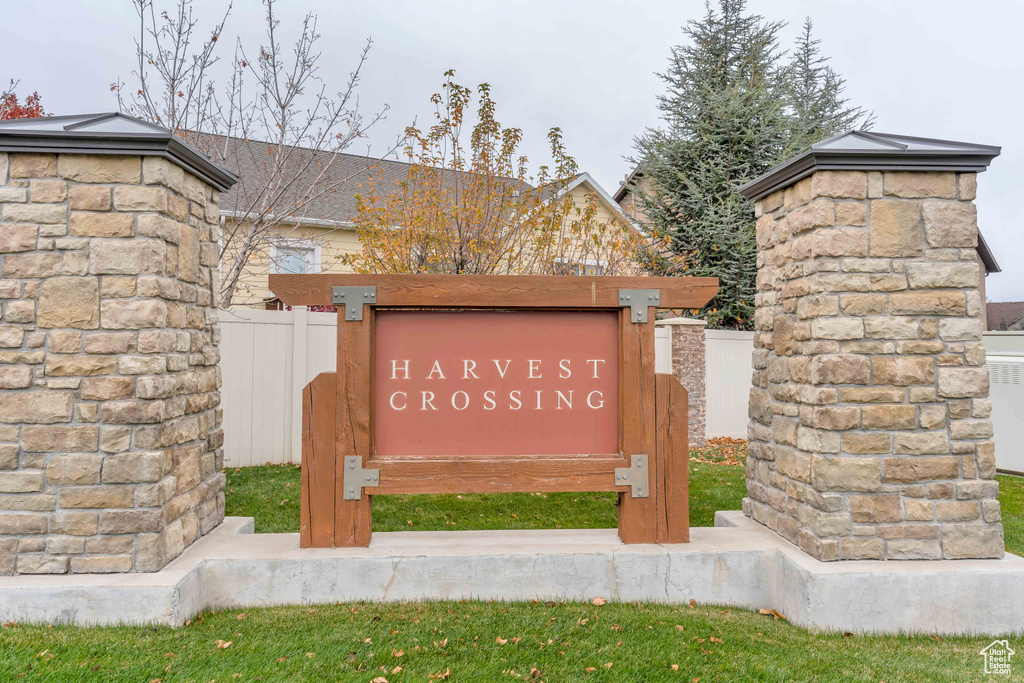 10343 S WOLF MOON PL South Jordan, UT 84095