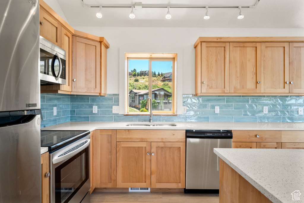 1538 N MACKINAW WAY Garden City, UT 84028