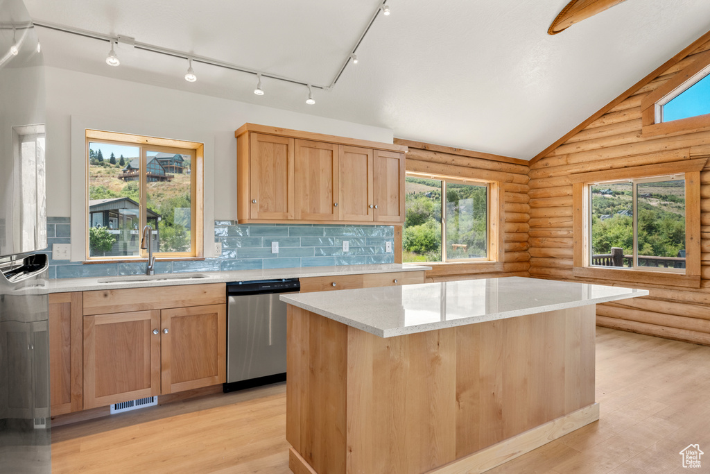 1538 N MACKINAW WAY Garden City, UT 84028
