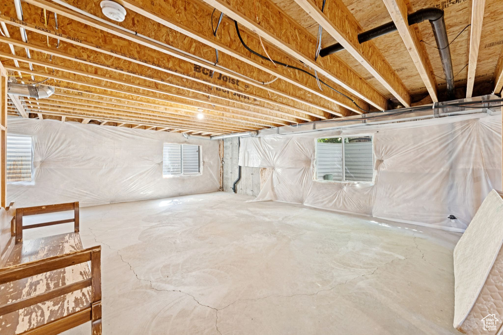 693 S SILVER LEAF DR. Mapleton, UT 84664