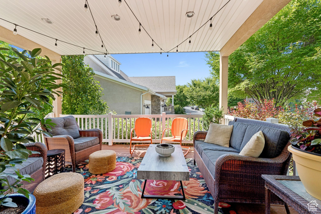 693 S SILVER LEAF DR. Mapleton, UT 84664