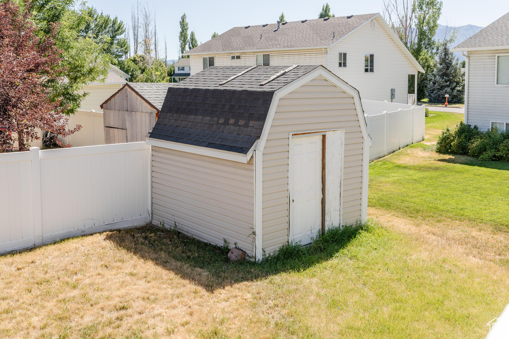 431 S OAKWOOD DR Logan, UT 84321