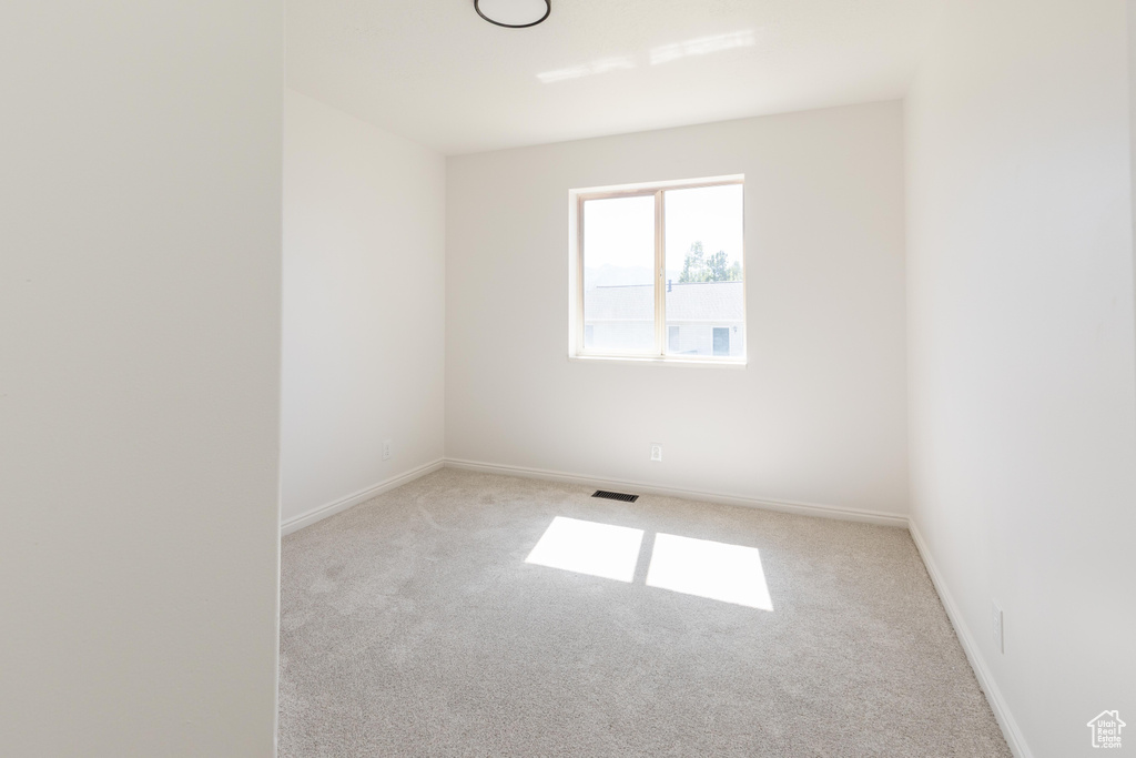 431 S OAKWOOD DR Logan, UT 84321