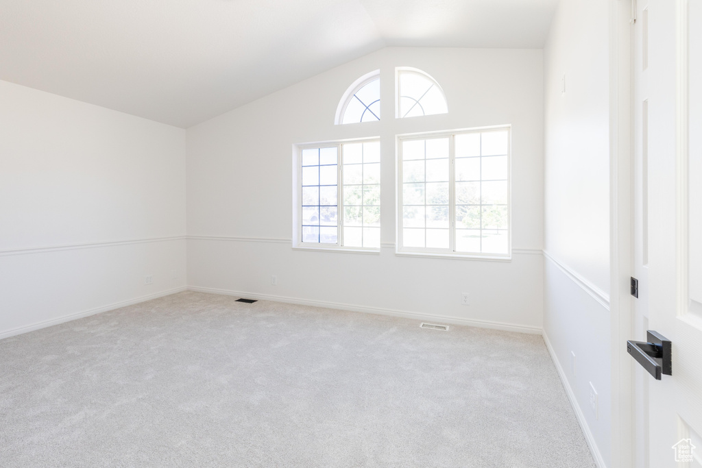 431 S OAKWOOD DR Logan, UT 84321