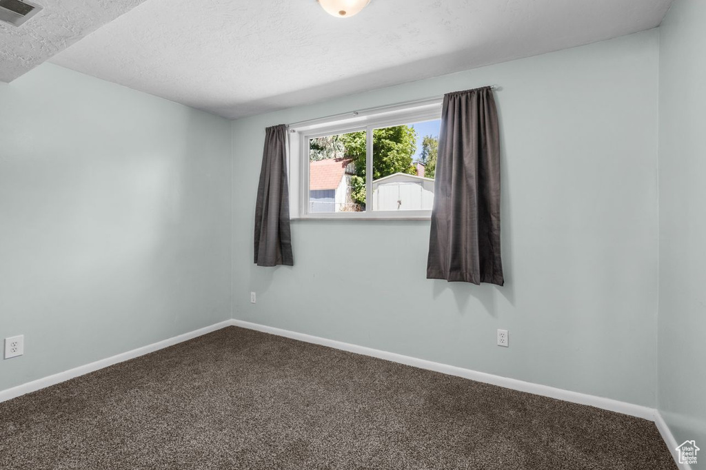 5062 S 2875 W Roy, UT 84067