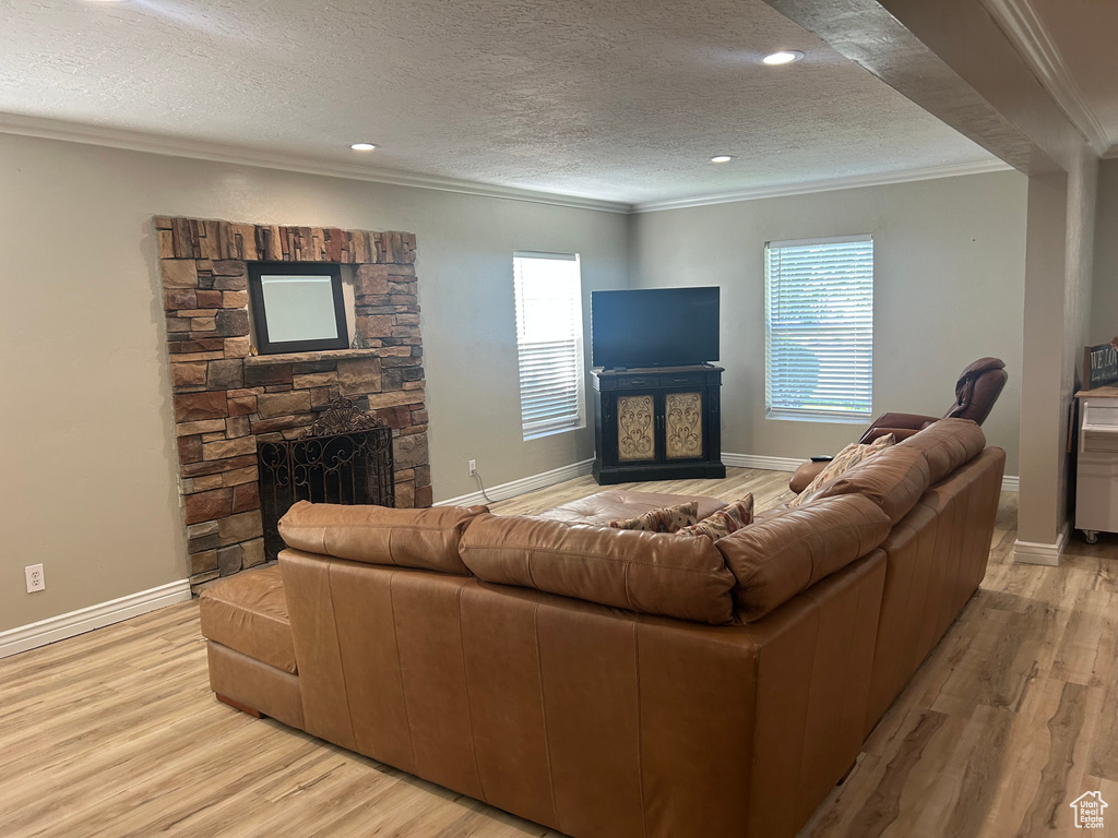 2537 S TAYLOR AVE Ogden, UT 84401
