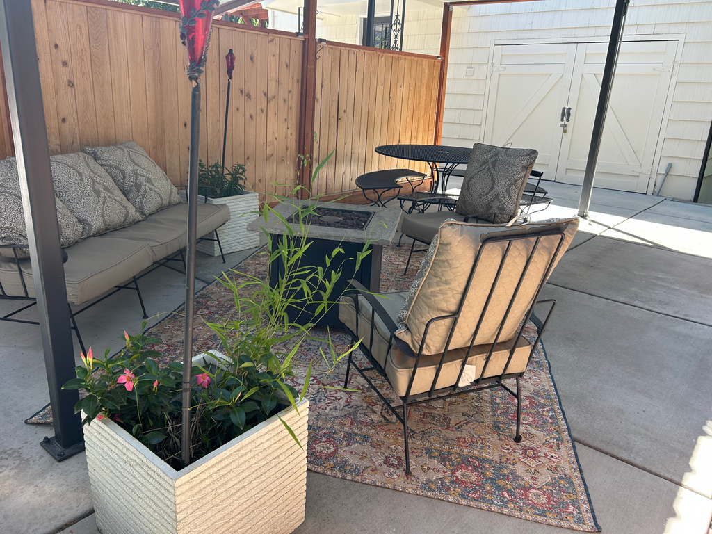 2537 S TAYLOR AVE Ogden, UT 84401