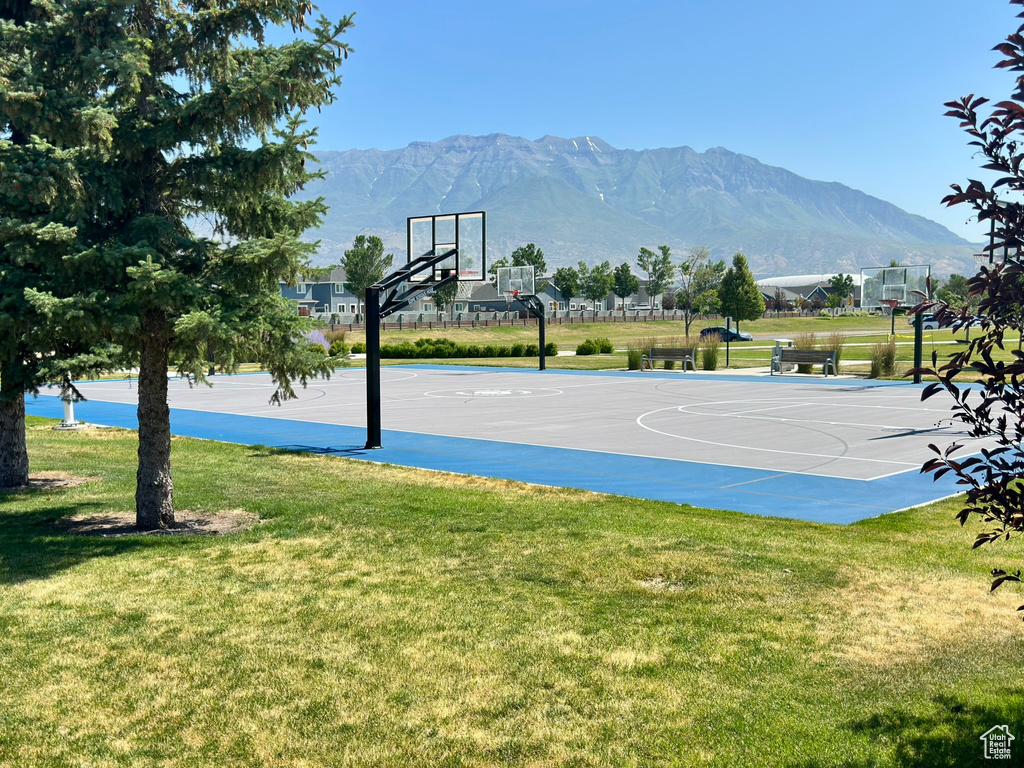214 W WHITEWATER DR Vineyard, UT 84059