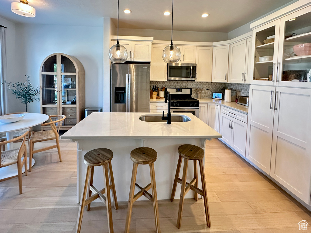 214 W WHITEWATER DR Vineyard, UT 84059