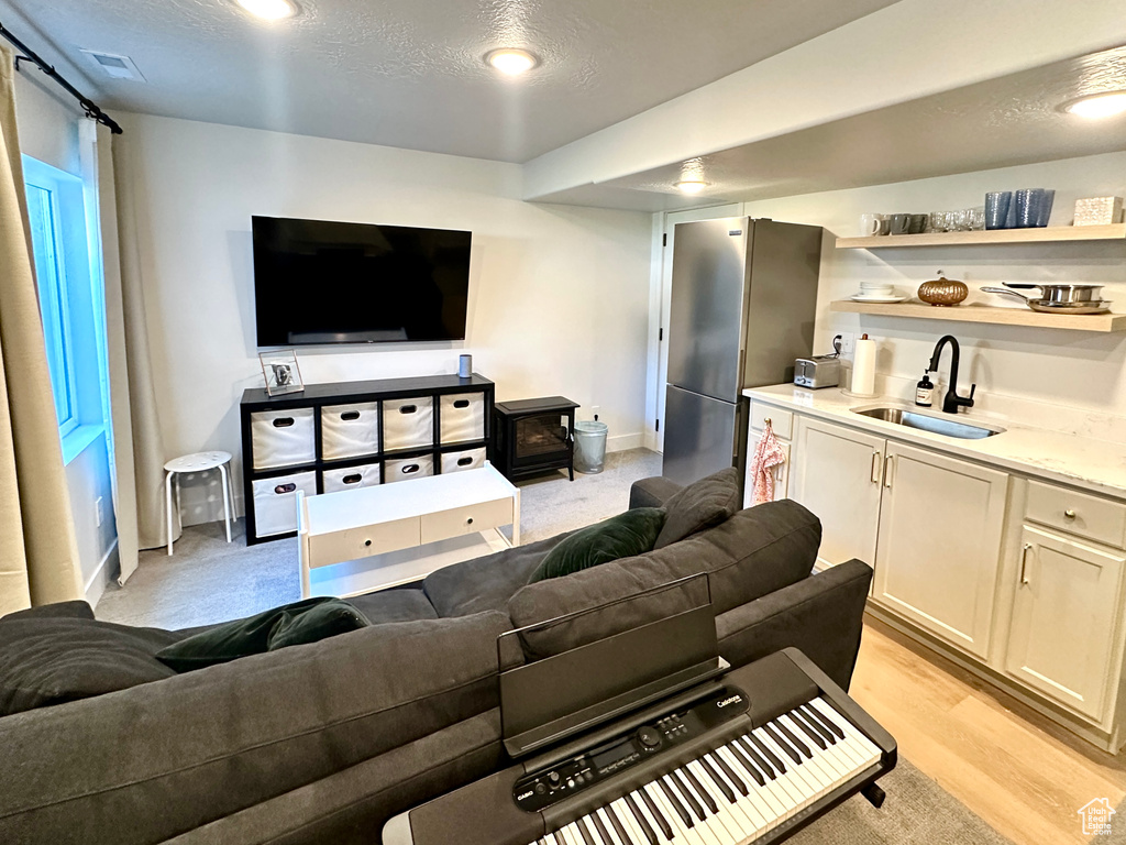 214 W WHITEWATER DR Vineyard, UT 84059