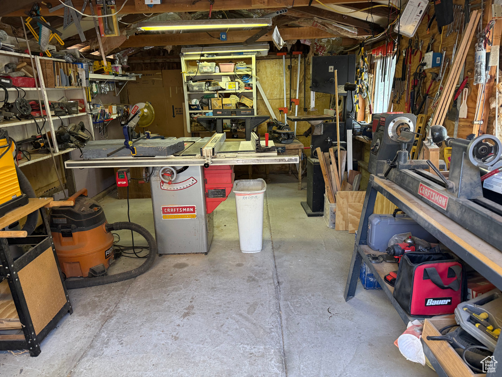 90 W CHERRY ST Grantsville, UT 84029