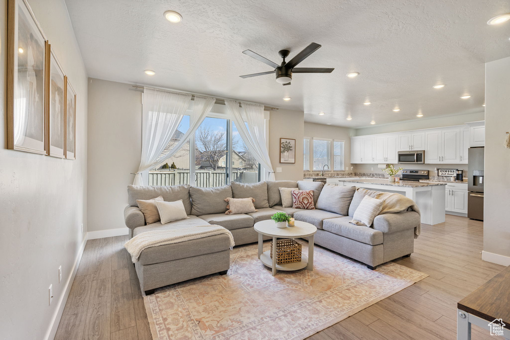 3323 E GIBRALTAR AVE Eagle Mountain, UT 84005