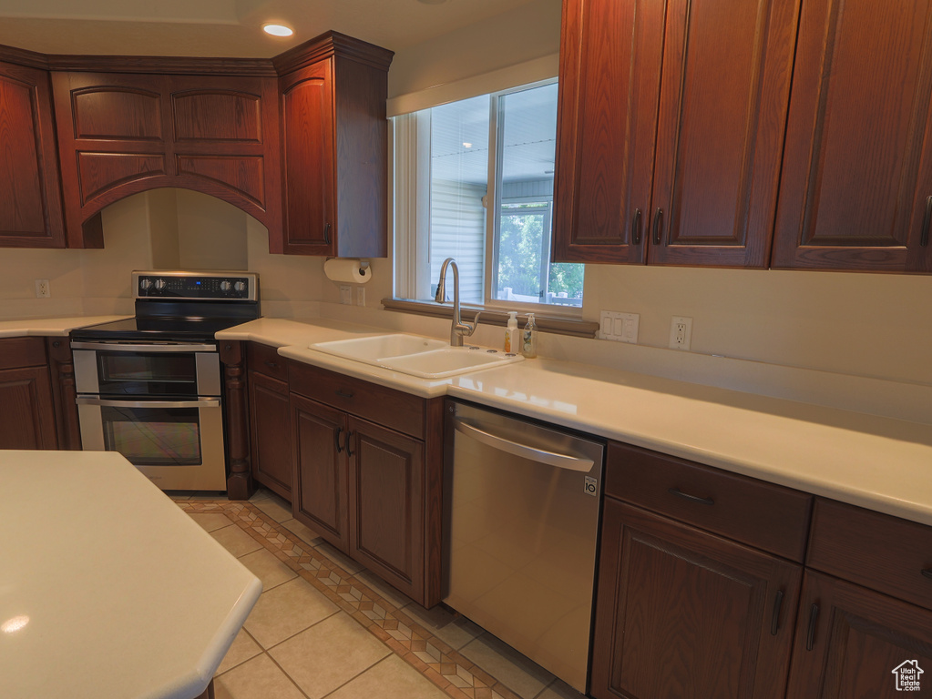 5160 W 5725 S Hooper, UT 84315