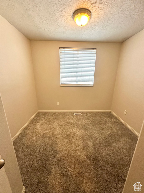 2879 S FETZER DR Magna, UT 84044
