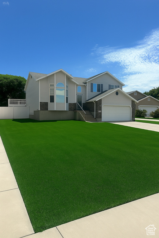 2879 S FETZER DR Magna, UT 84044