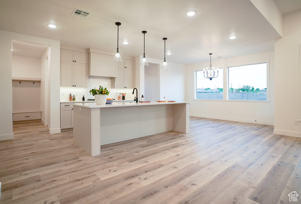 Photo 3 for MLS #2098609 at 525 N 3380 West #16