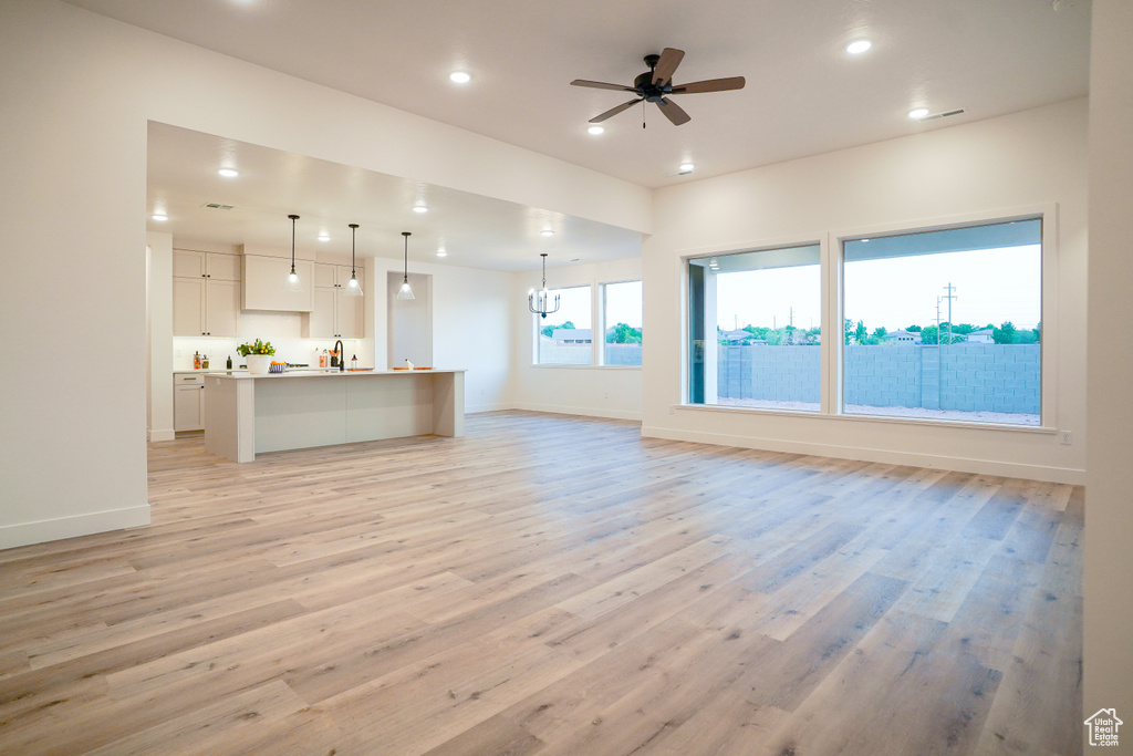 Photo 5 for MLS #2098609 at 525 N 3380 West #16