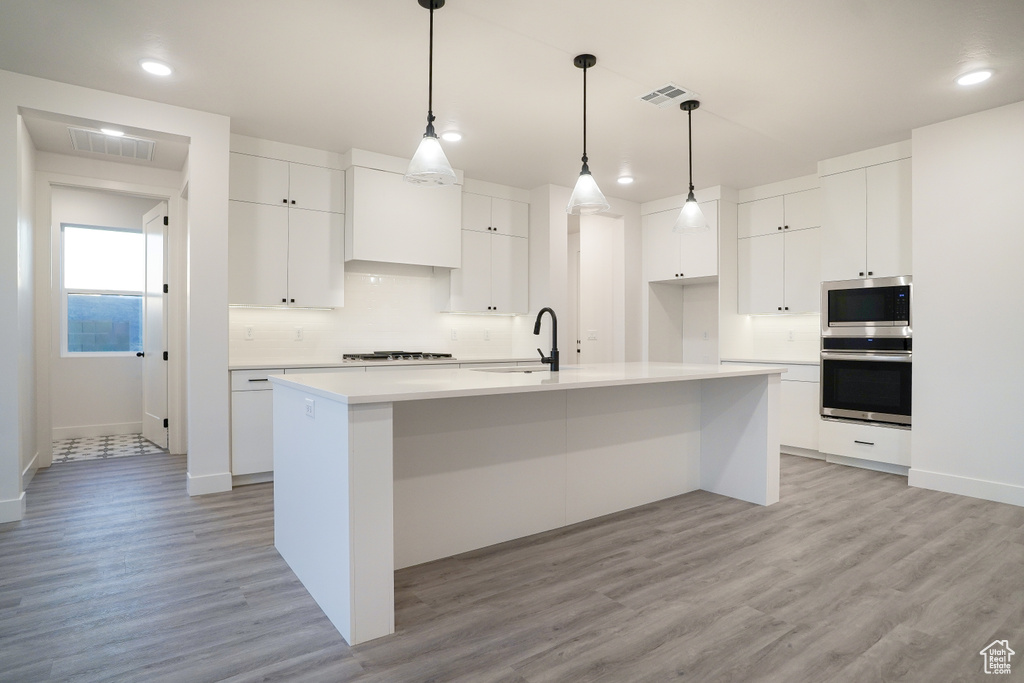 Photo 3 for MLS #2098610 at 541 N 3380 West #17