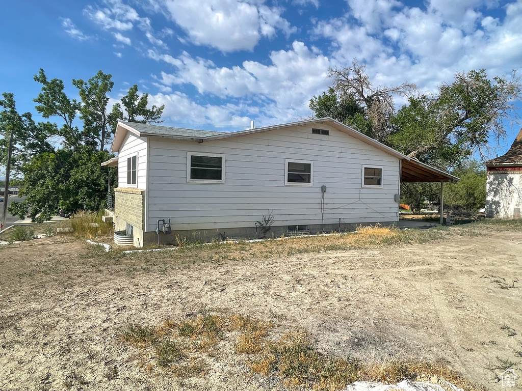 View of home\\\'s exterior