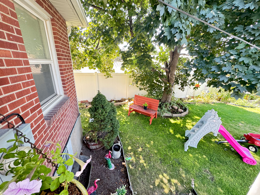 2534 S IMPERIAL ST Millcreek, UT 84106