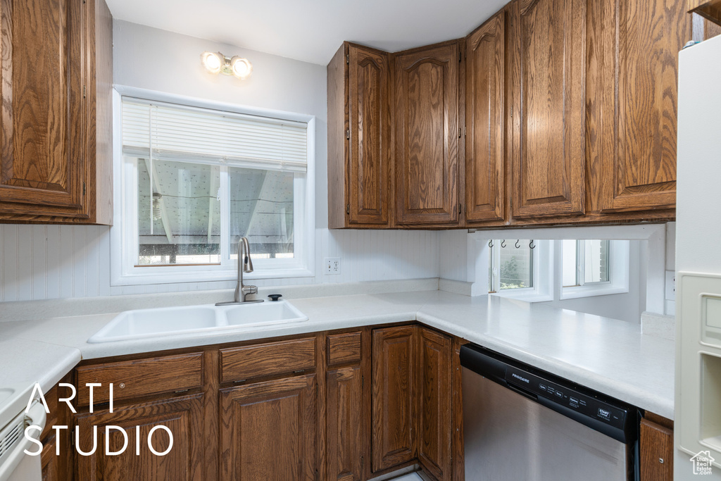 4746 S 250 W Washington Terrace, UT 84405