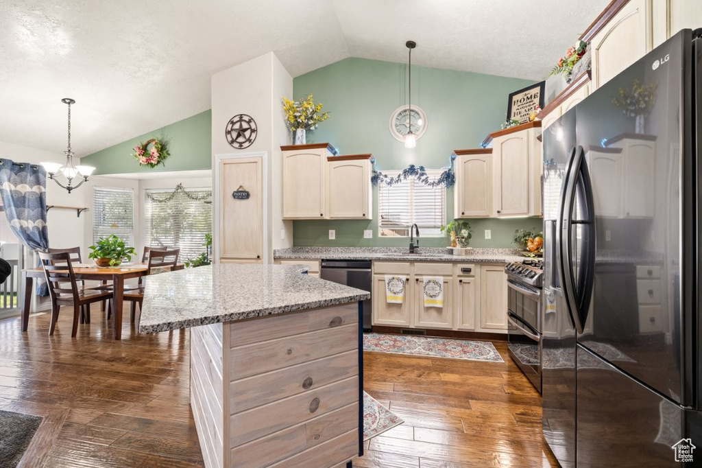 1458 N 2400 W Clinton, UT 84015