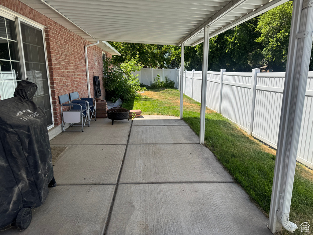 4015 MEADOW WOOD DR Riverdale, UT 84405