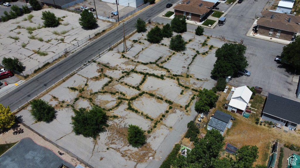 Aerial view of property and surrounding area