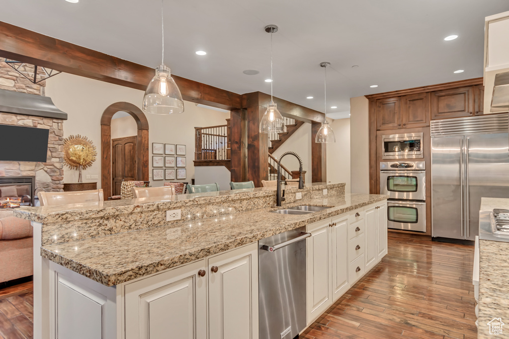 7255 S CALADORA CV Cottonwood Heights, UT 84047