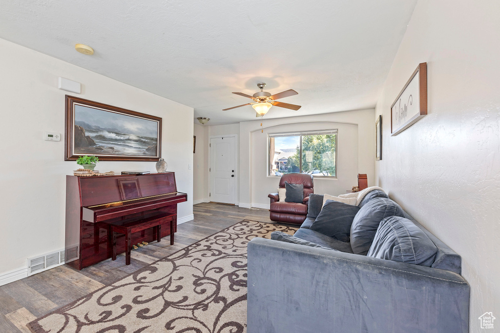 3771 E ST. ANDREWS DR Eagle Mountain, UT 84005