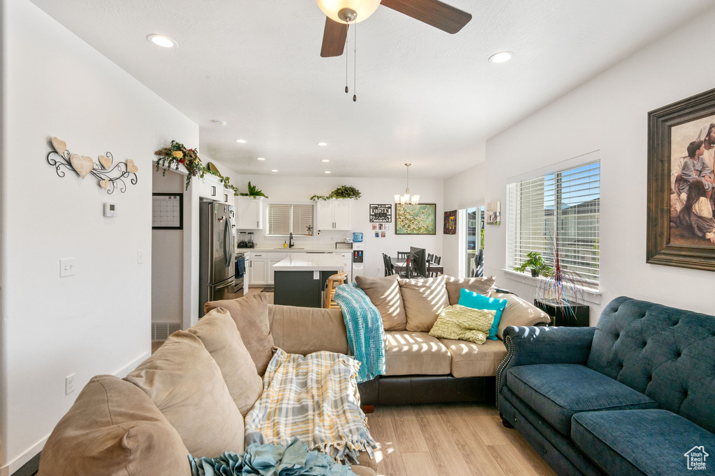 7310 N GREEN PASTURE LN Eagle Mountain, UT 84005