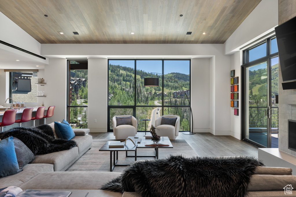 8910 EMPIRE CLUB DR #603 Park City, UT 84060