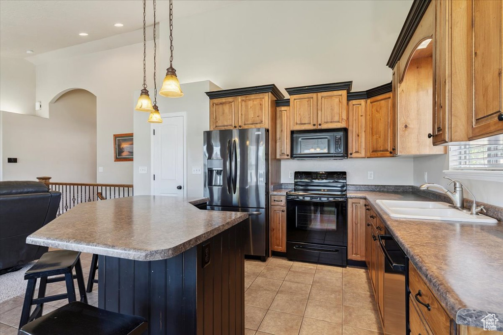 1720 W 1000 S Syracuse, UT 84075